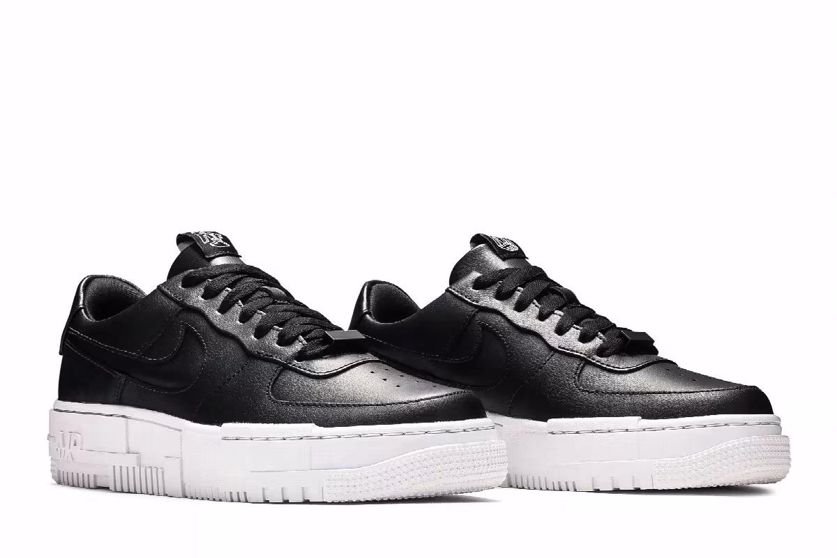 Nike Women's Air Force 1 Pixel Black, view 9