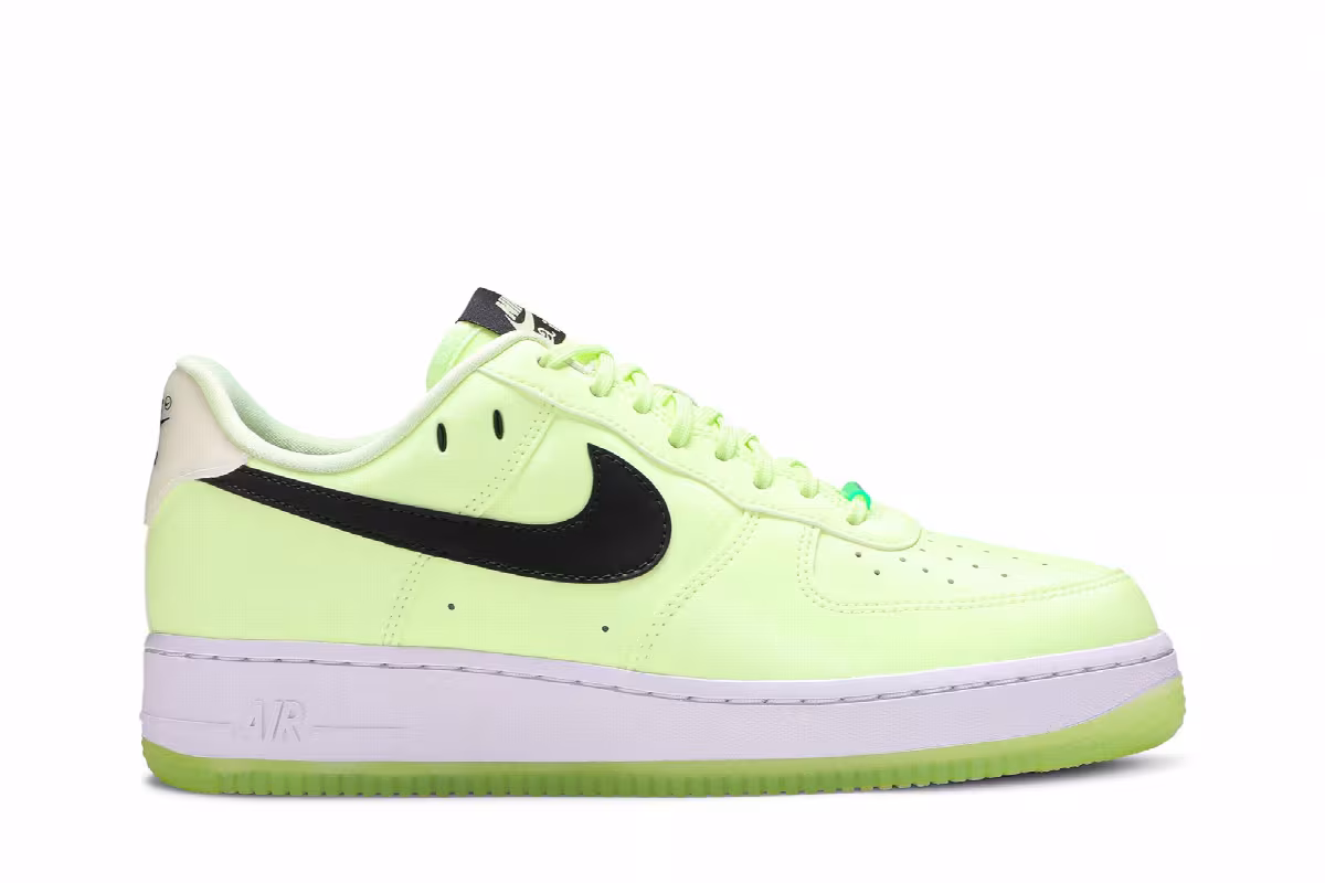 Nike Women's Air Force 1 Barely Volt, view 2