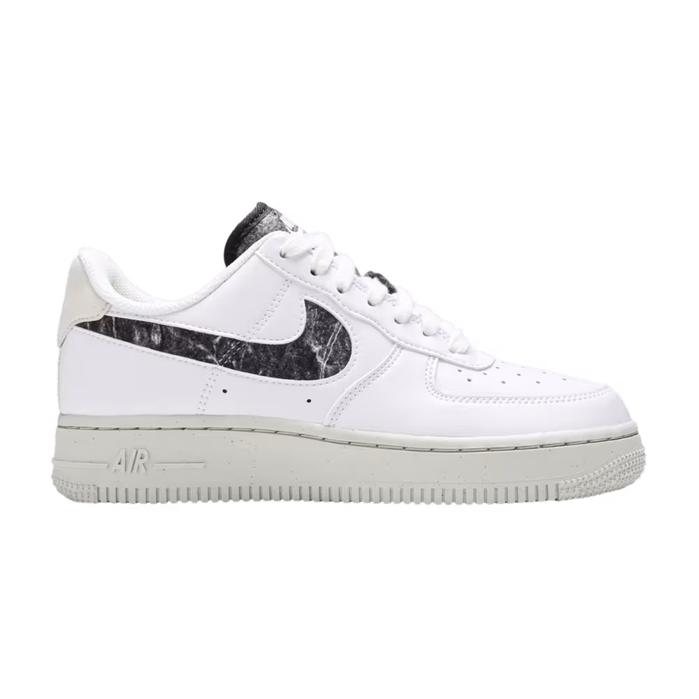 Nike Women's Air Force 1 Recycled Wool Pack - White Black