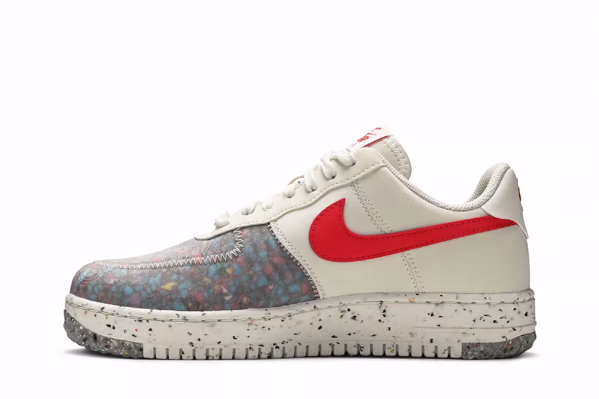 Nike Women's Air Force 1 Crater Siren Red, view 4