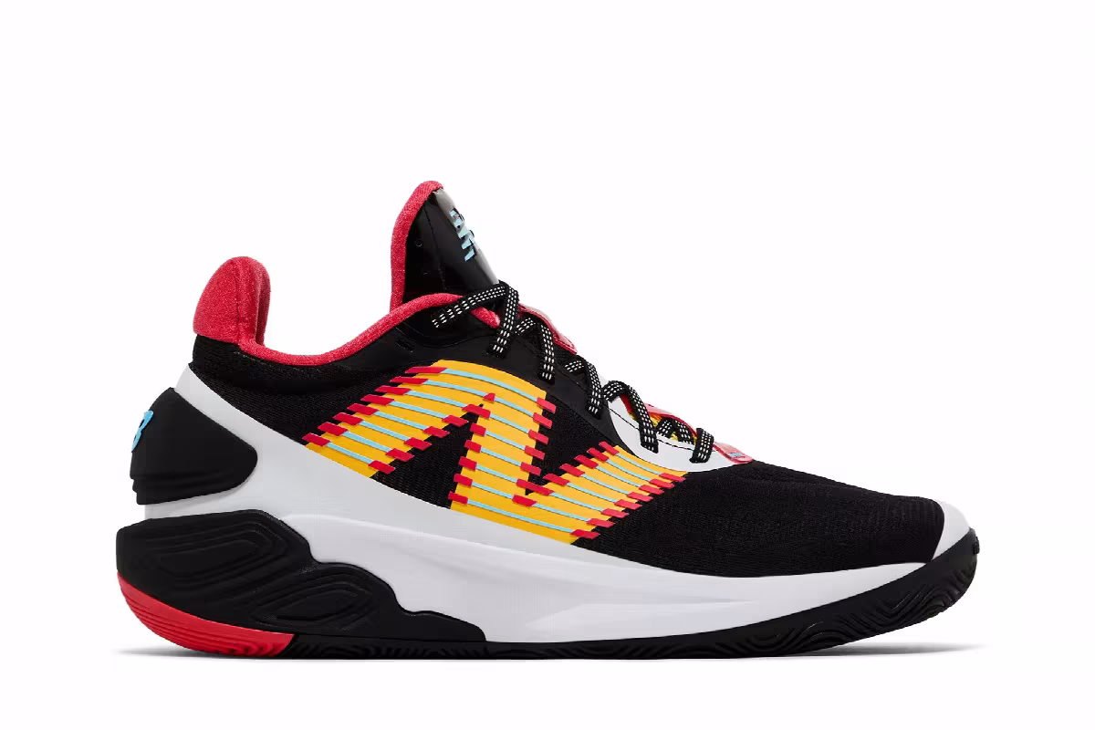 New Balance Two WXY V5 Black Blast Red, view 2