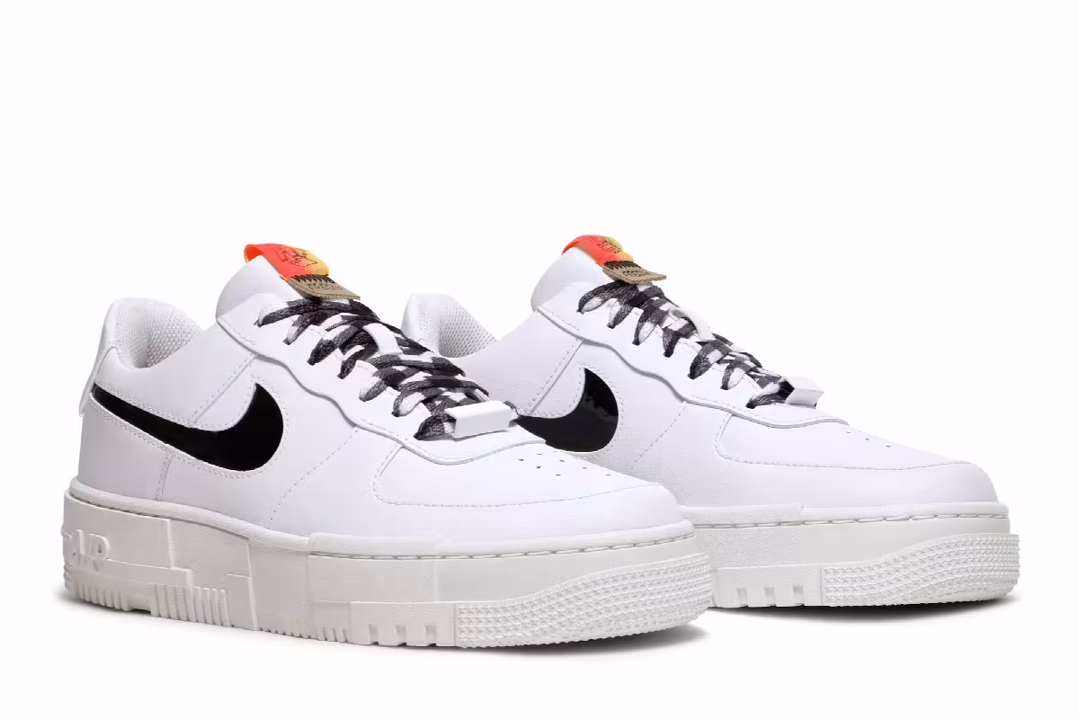 Nike Women's Air Force 1 Pixel Fresh, view 9