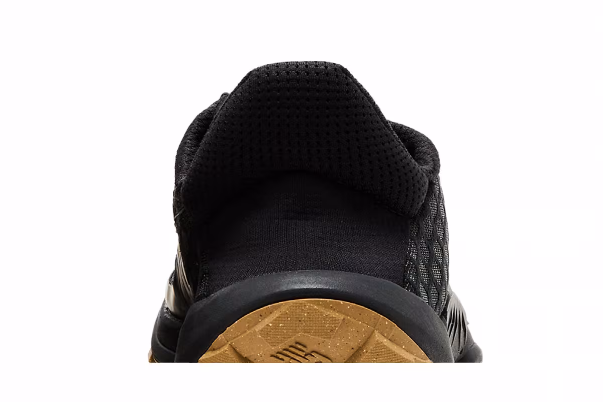 New Balance Women's Minimus Trail Black Great Plains, view 8