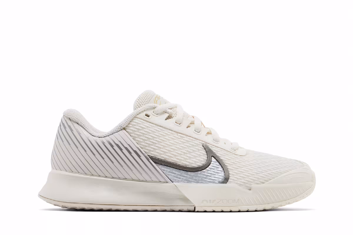 Women's NikeCourt Air Zoom Vapor Pro 2 Premium HC Gold Flair Pack, view 2