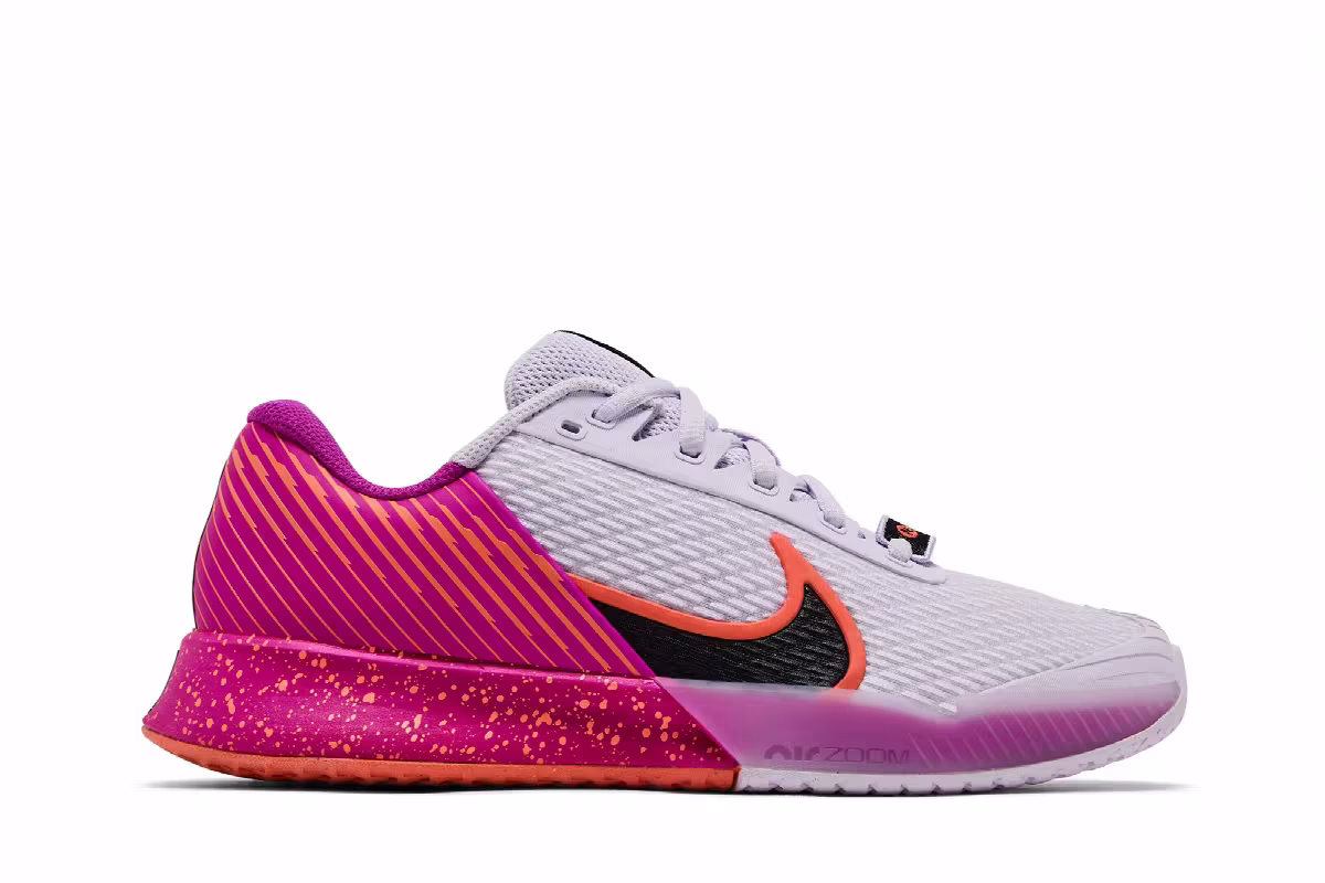 Women's NikeCourt Air Zoom Vapor Pro 2 Premium HC NYC Tournament Pack, view 2