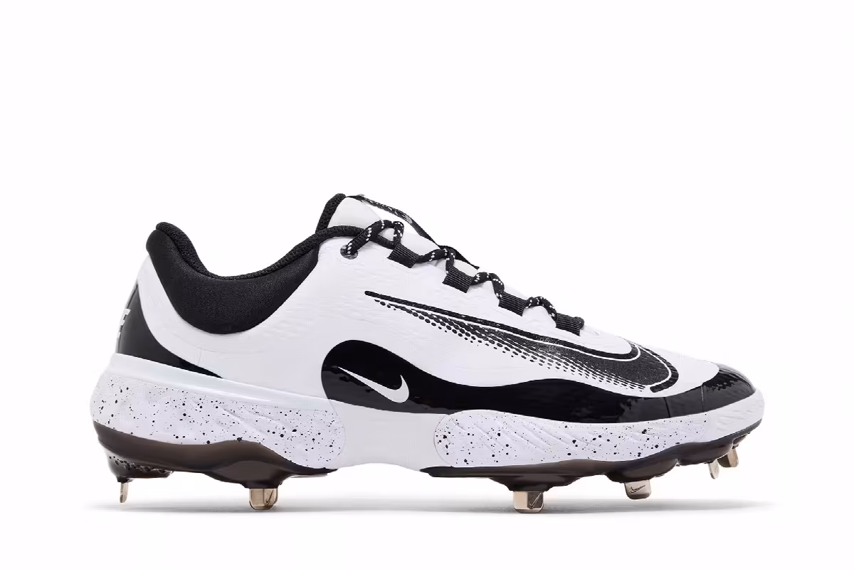 Nike Alpha Huarache Elite 4 Low White Black, view 2