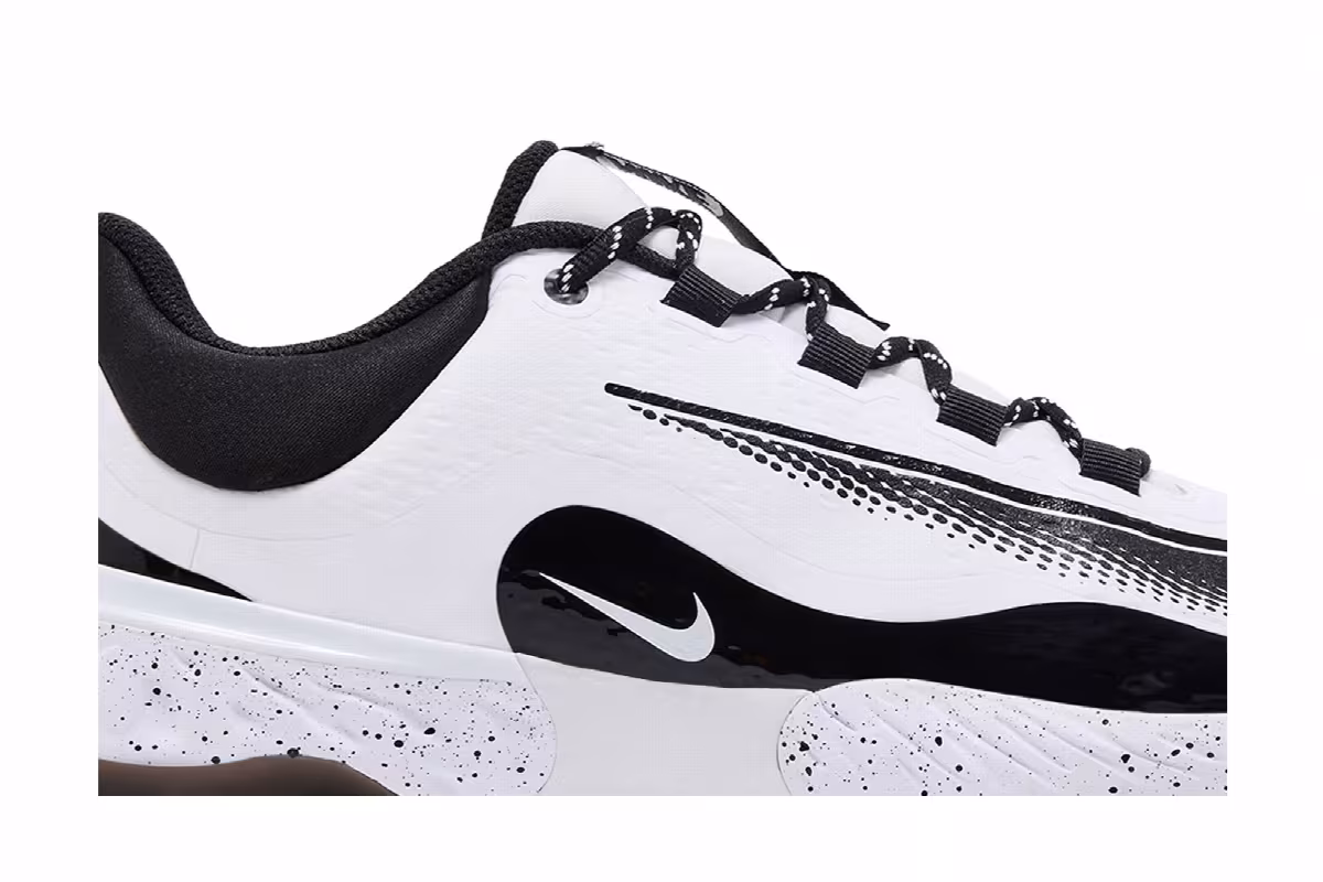 Nike Alpha Huarache Elite 4 Low White Black, view 3