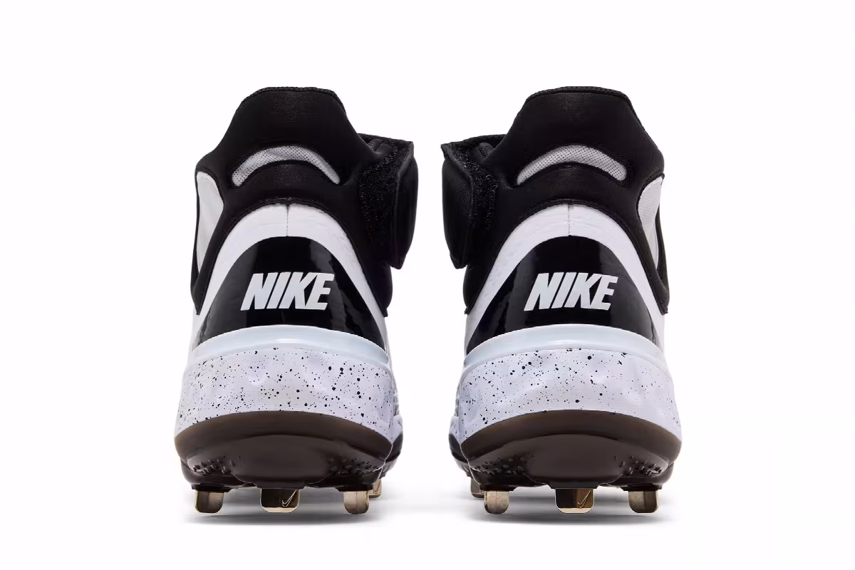Nike Alpha Huarache Elite 4 Mid White Black, view 7