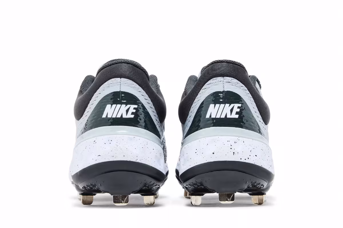 Nike Alpha Huarache Elite 4 Low Wolf Grey Dark Smoke Grey, view 7