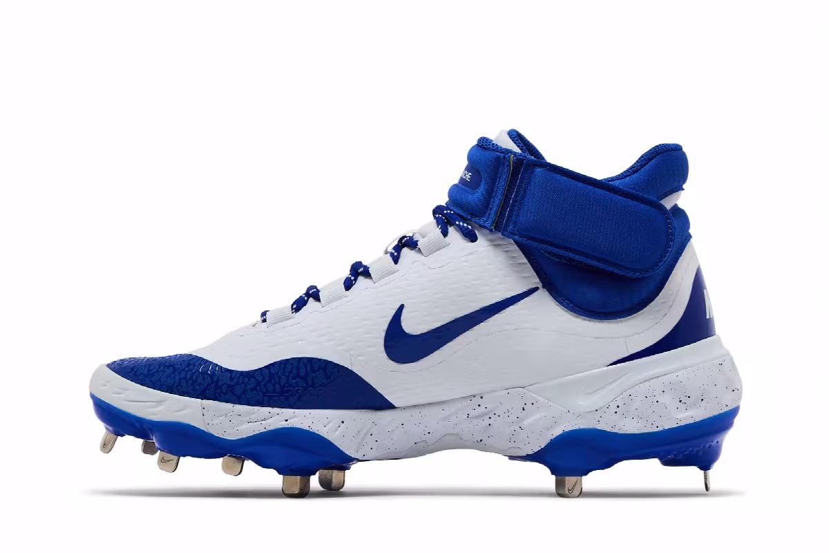 Nike Alpha Huarache Elite 4 Mid White Hyper Royal, view 4