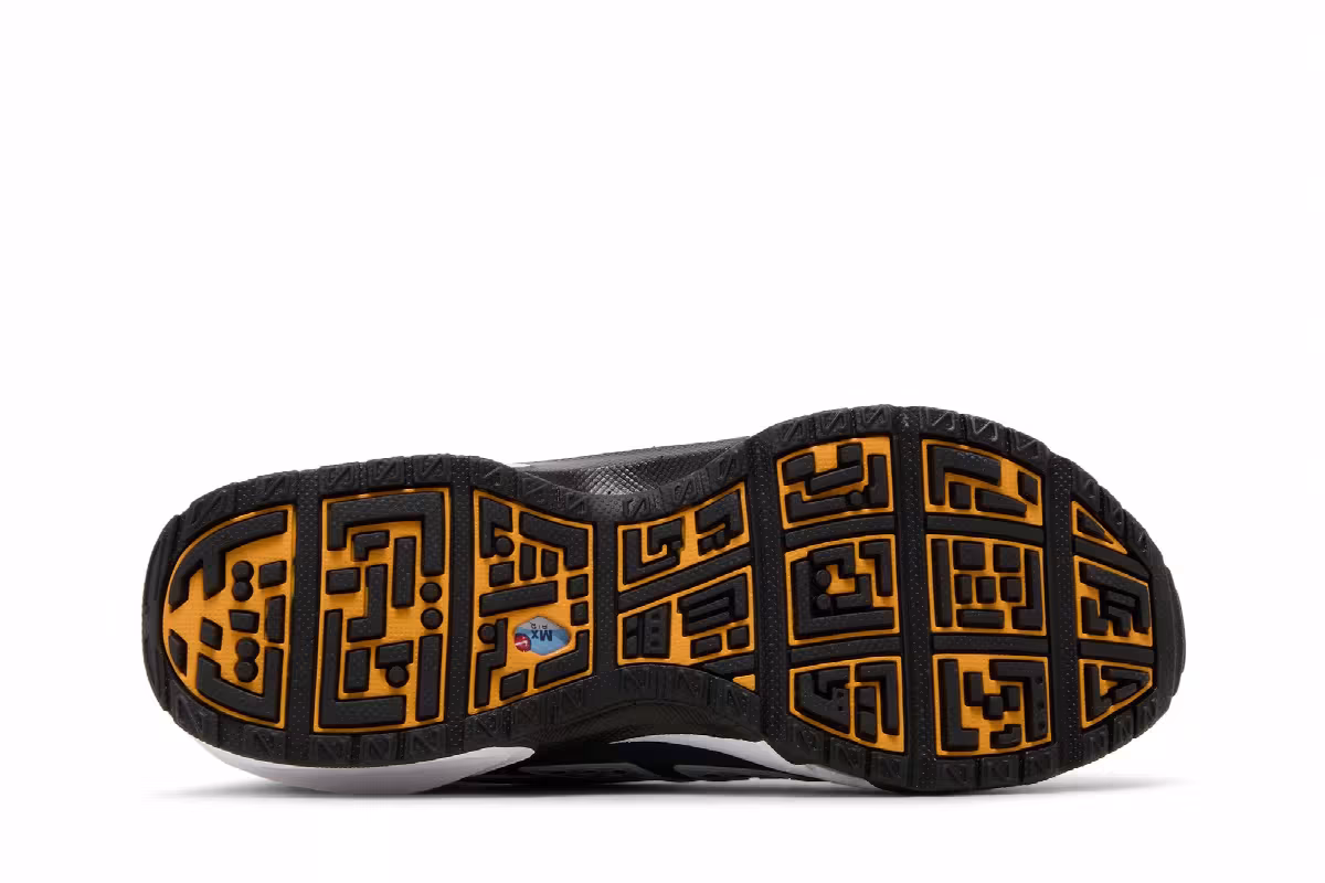 Nike Women's Air Sunder Max Canyon Gold, view 5