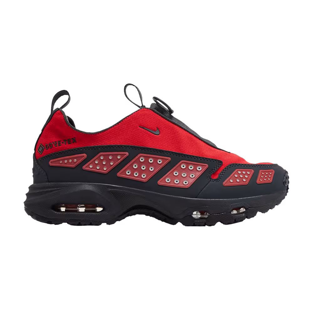 Nike Women's Air Sunder Max GORE-TEX Hyper Crimson