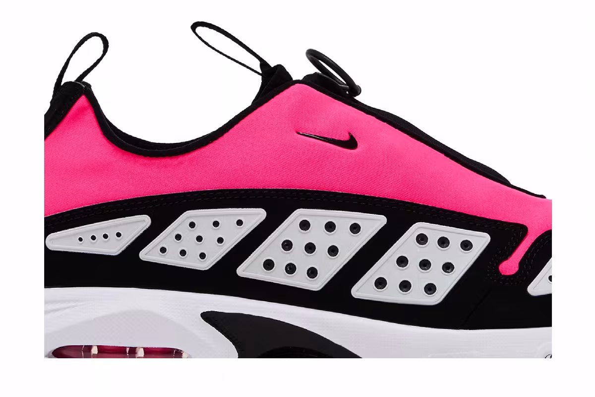 Nike Women's Air Sunder Max Fuchsia Flash, view 3