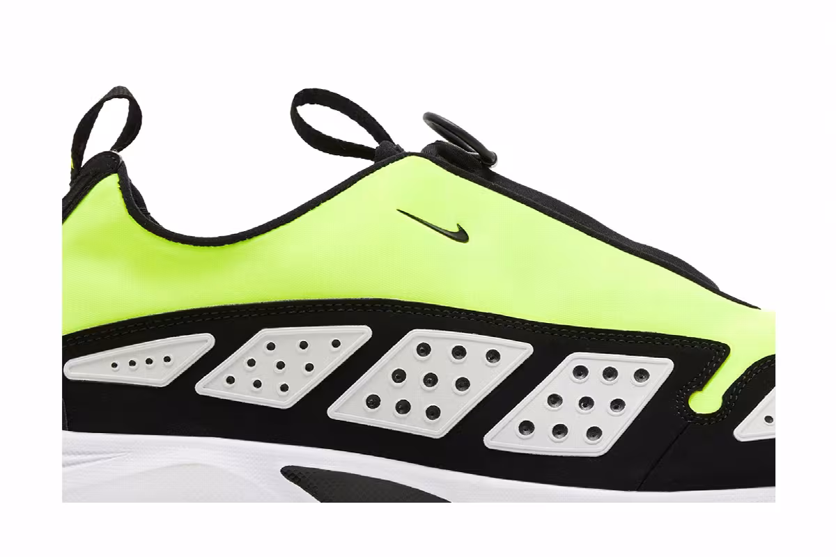 Nike Women's Air Sunder Max Electric Green, view 3