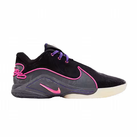 Nike LeBron 22 'Blacklight'