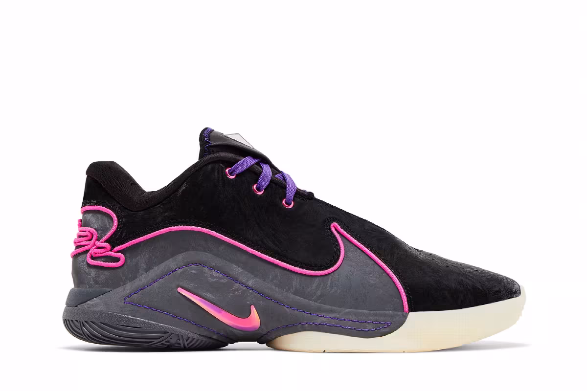 Nike LeBron 22 Blacklight, view 2