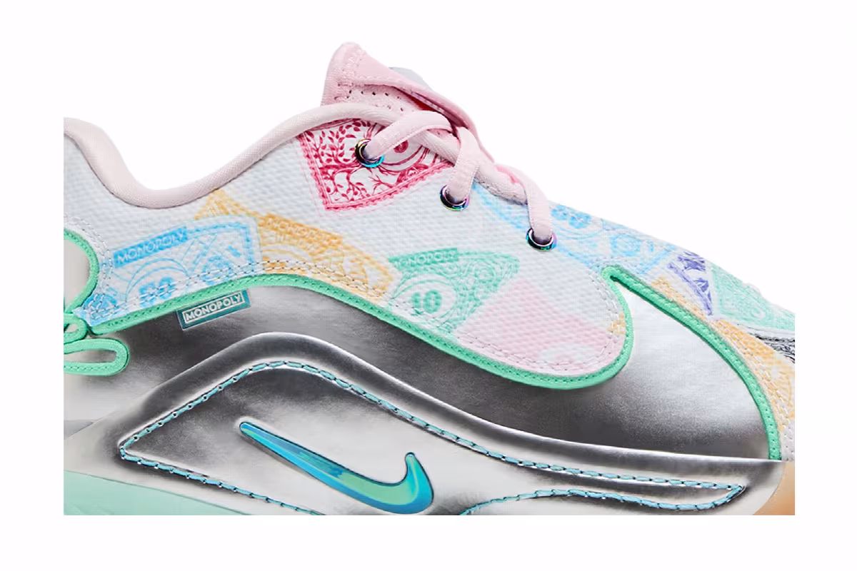 Monopoly x Nike LeBron 22 QS GS Currency, view 3