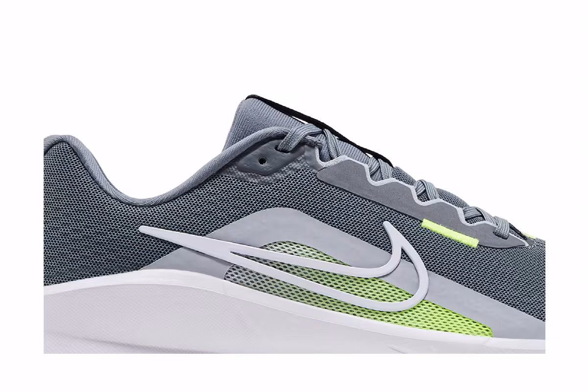 Nike Downshifter 13 Anthracite Volt, view 3