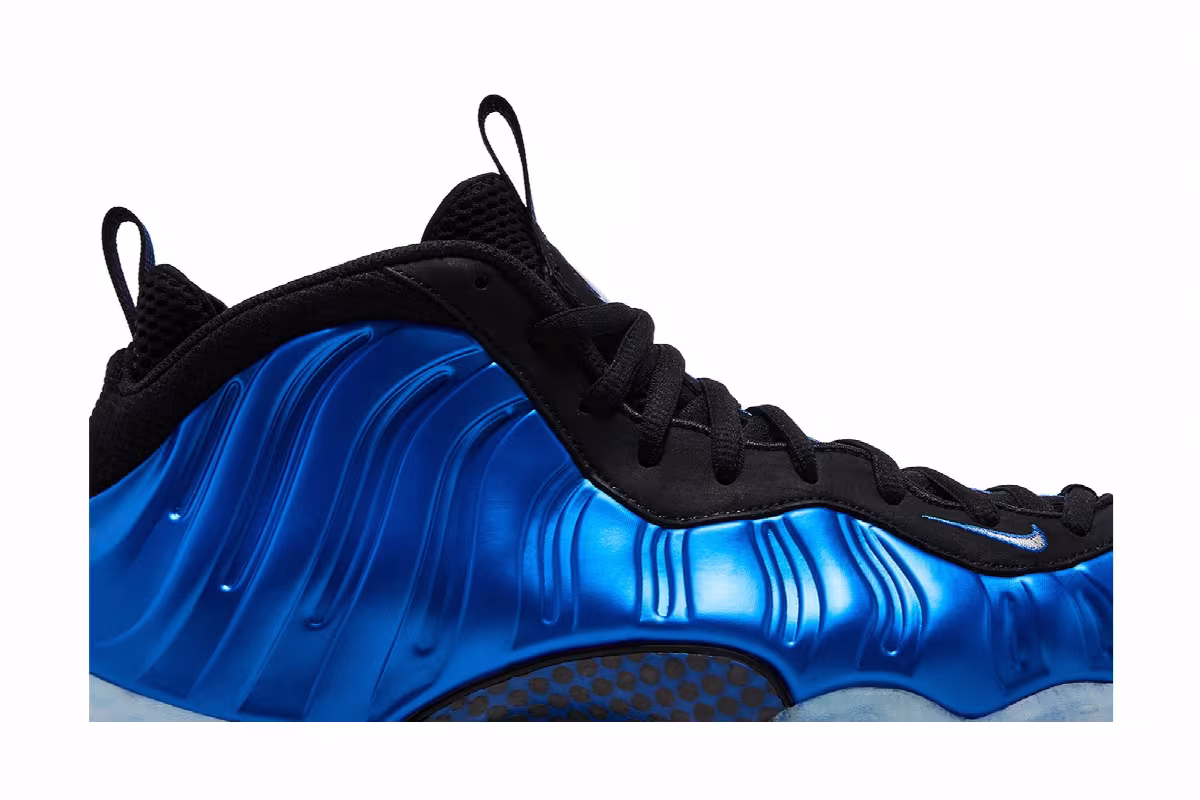 Nike Air Foamposite One Royal 2024, view 3