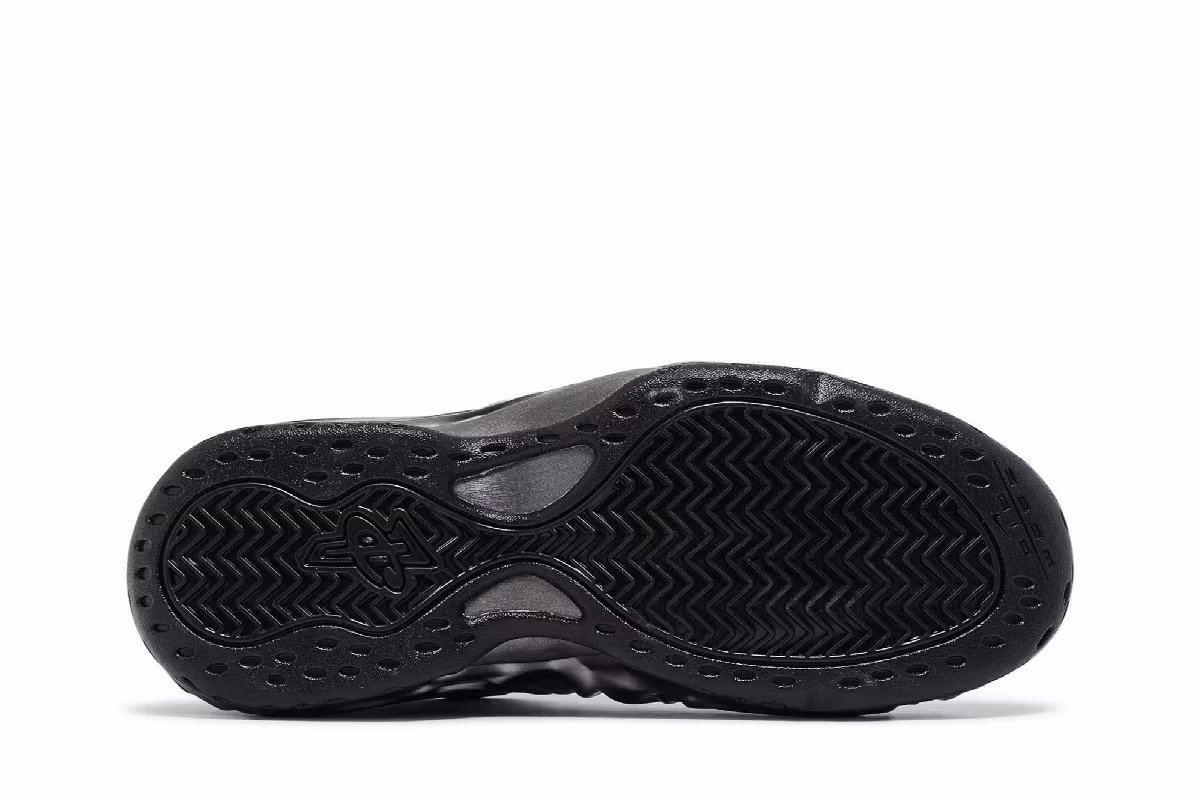 Comme des Garçons Homme Plus x Nike Air Foamposite One SP Cat Eye, view 5