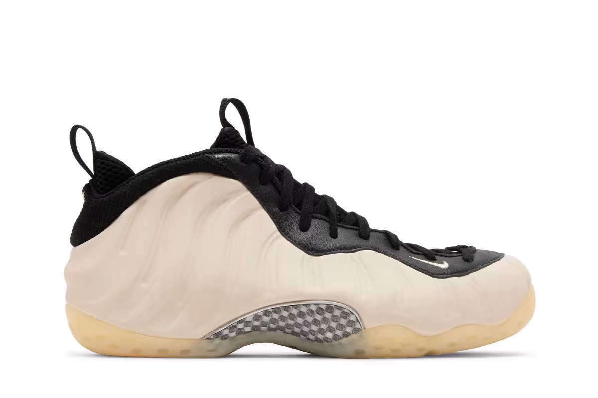 Nike Air Foamposite One Light Orewood Brown, view 2