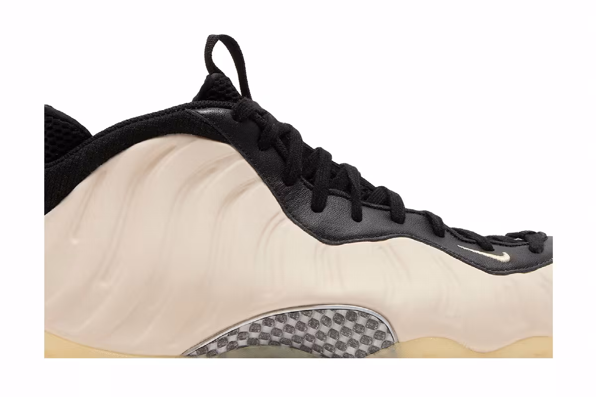 Nike Air Foamposite One Light Orewood Brown, view 3