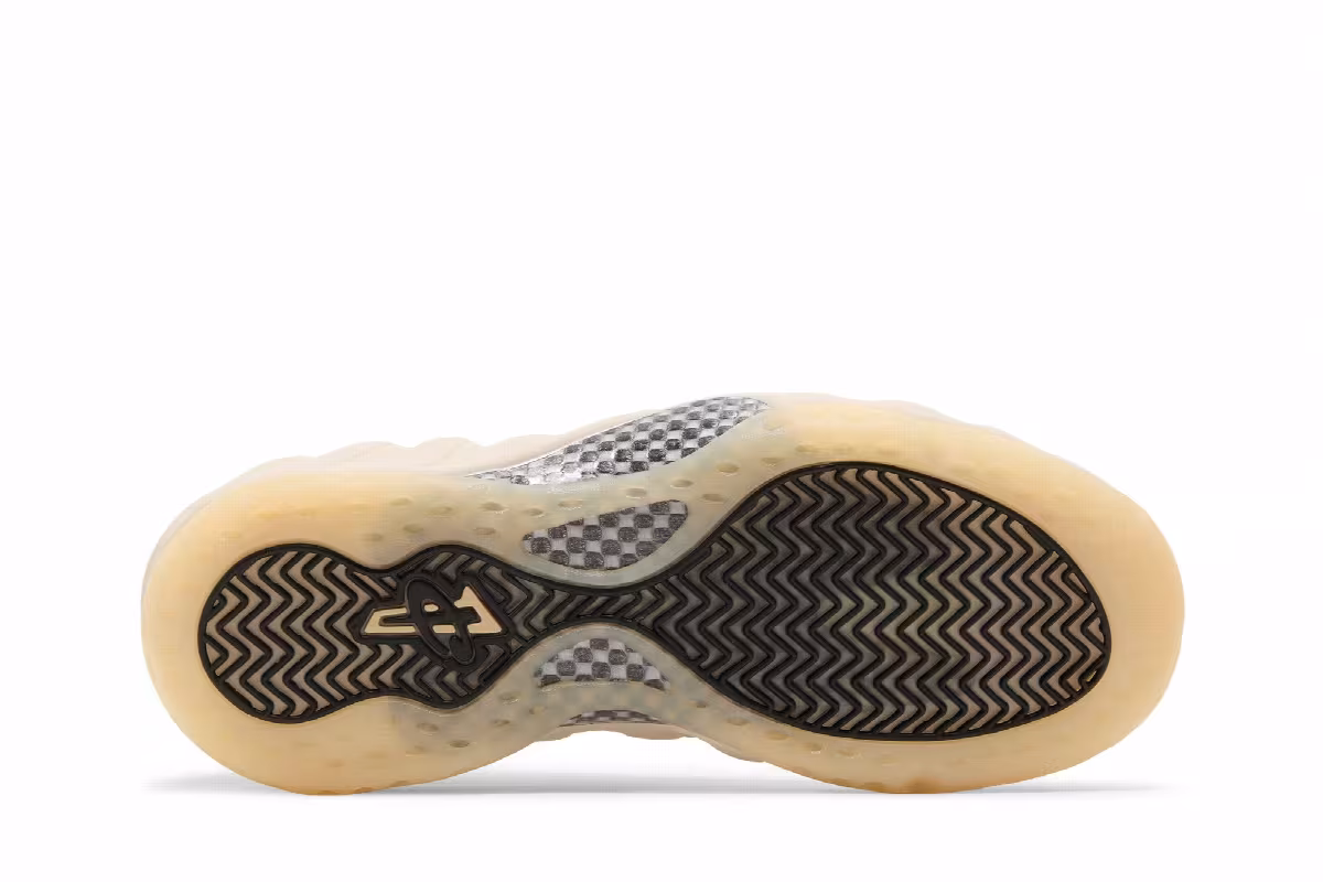 Nike Air Foamposite One Light Orewood Brown, view 5