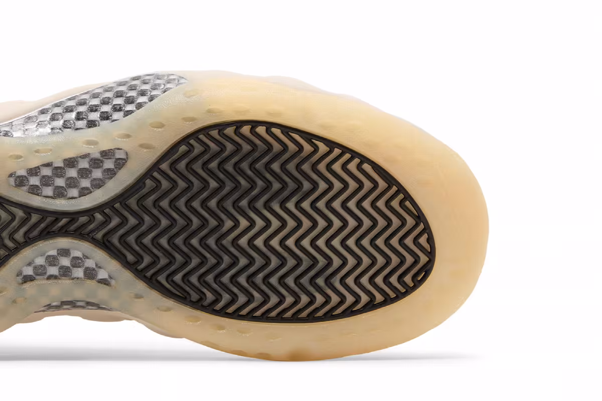 Nike Air Foamposite One Light Orewood Brown, view 6