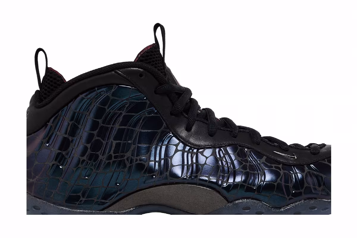 Tekken 8 x Nike Air Foamposite One Premium Kazuya Mishima, view 3