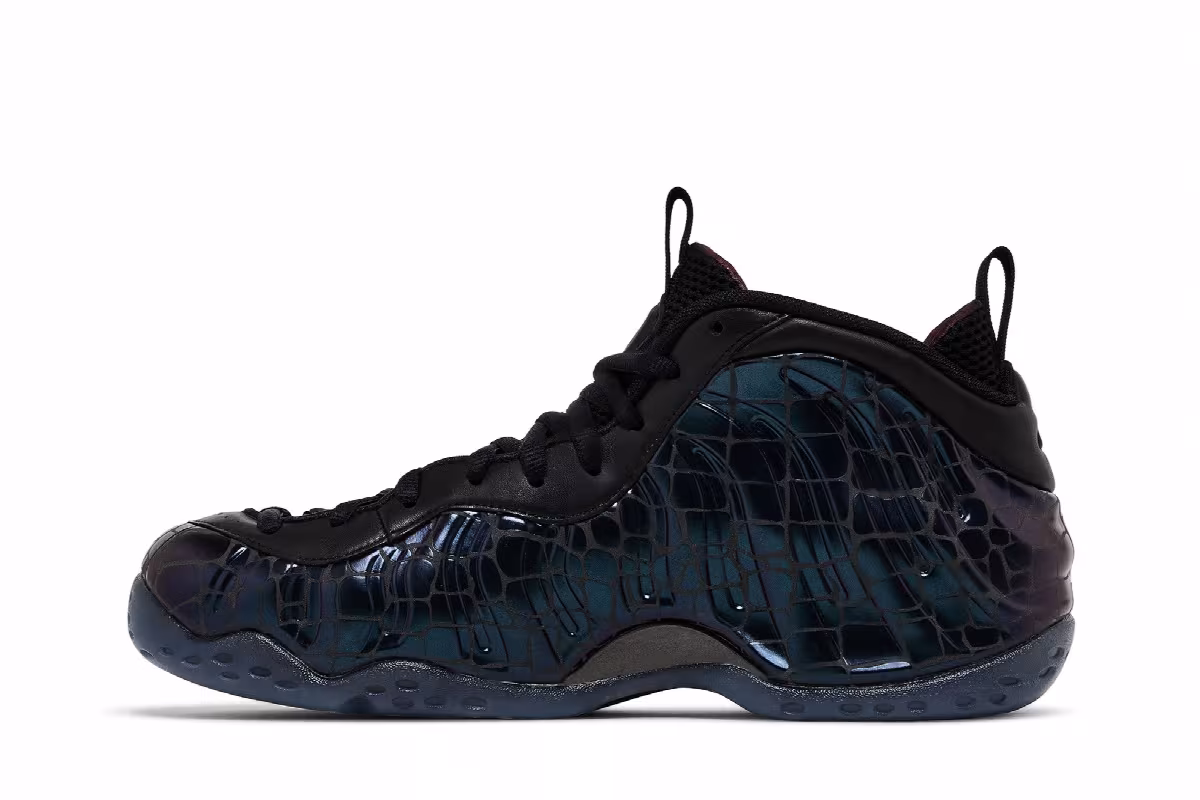 Tekken 8 x Nike Air Foamposite One Premium Kazuya Mishima, view 4