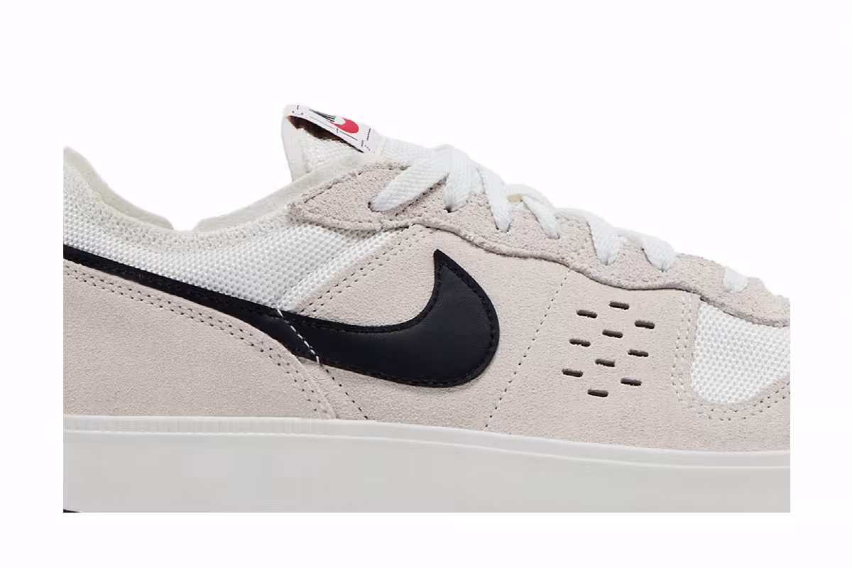 Nike C1TY Summit White Black, view 3