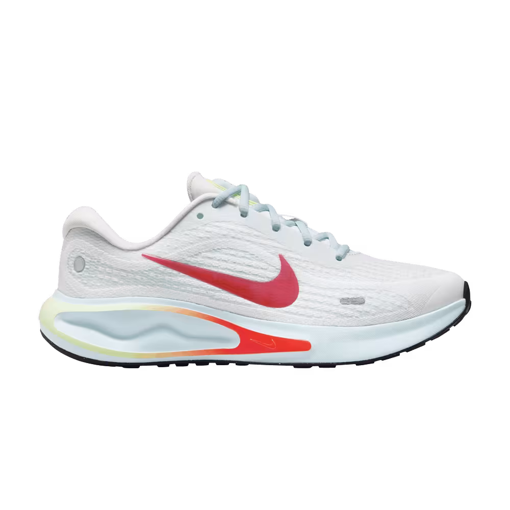 Nike Women's Journey Run Summit White Bright Crimson