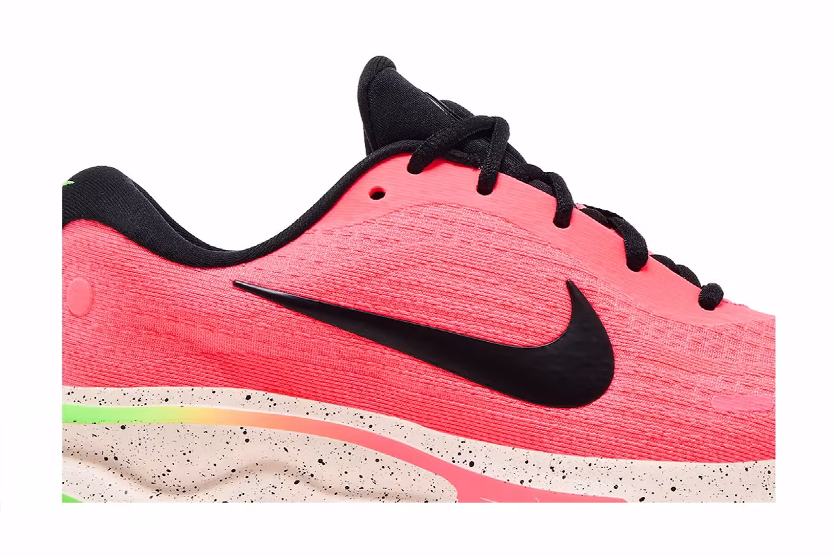 Nike Women's Journey Run Hot Punch, view 3