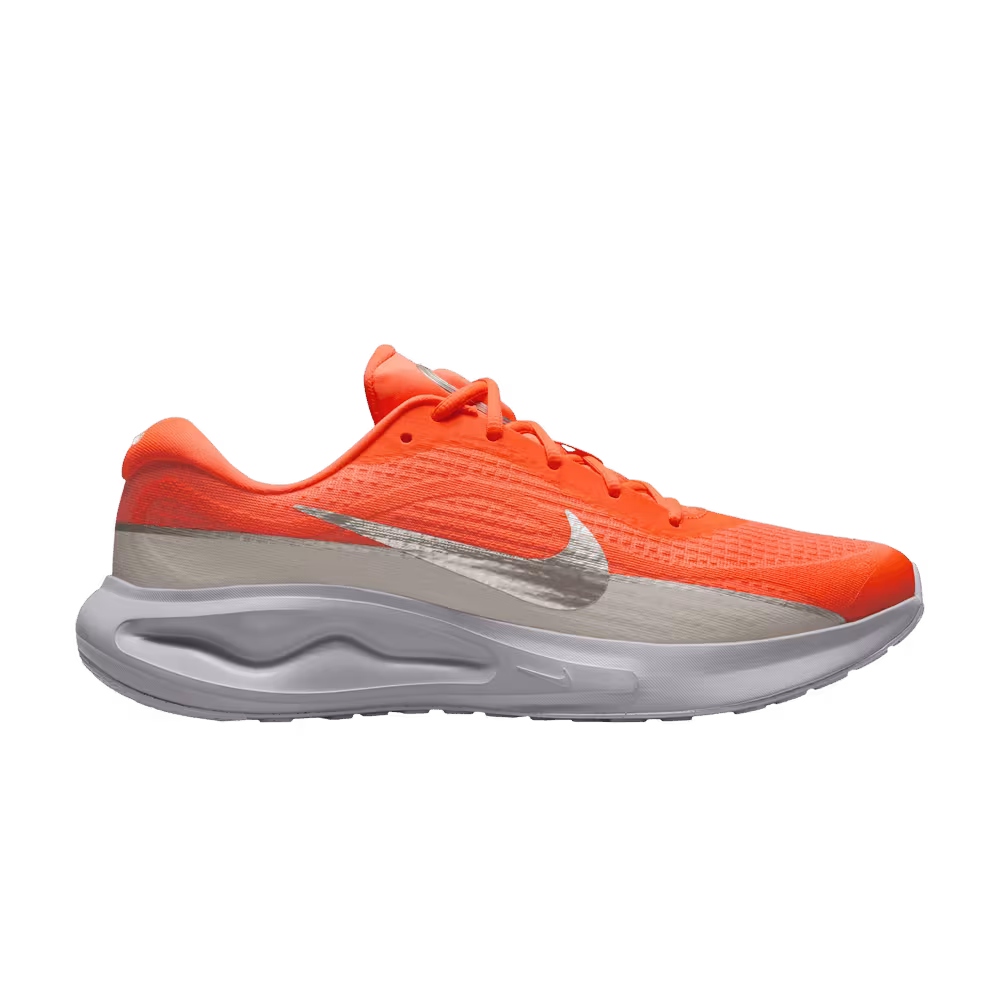 Nike Journey Run Premium Hyper Crimson