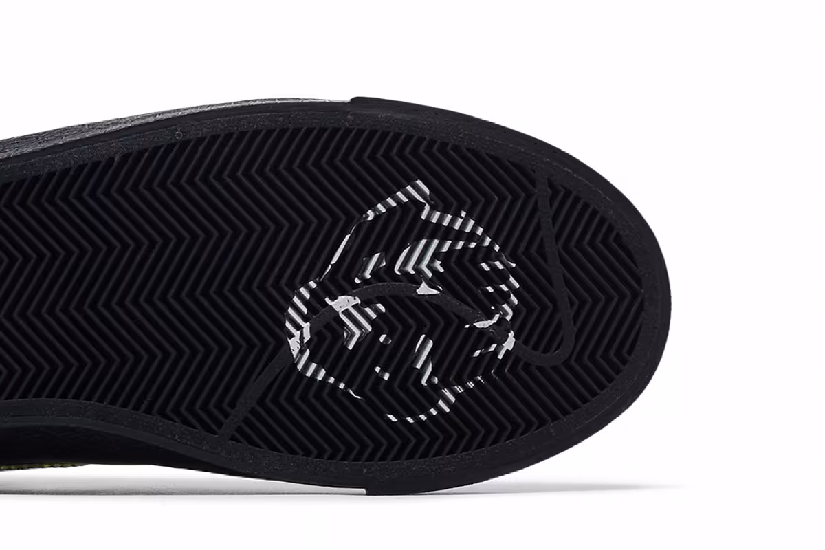 Dancer Skateboards x Nike Zoom Blazer Low SB Black Metallic Silver, view 6