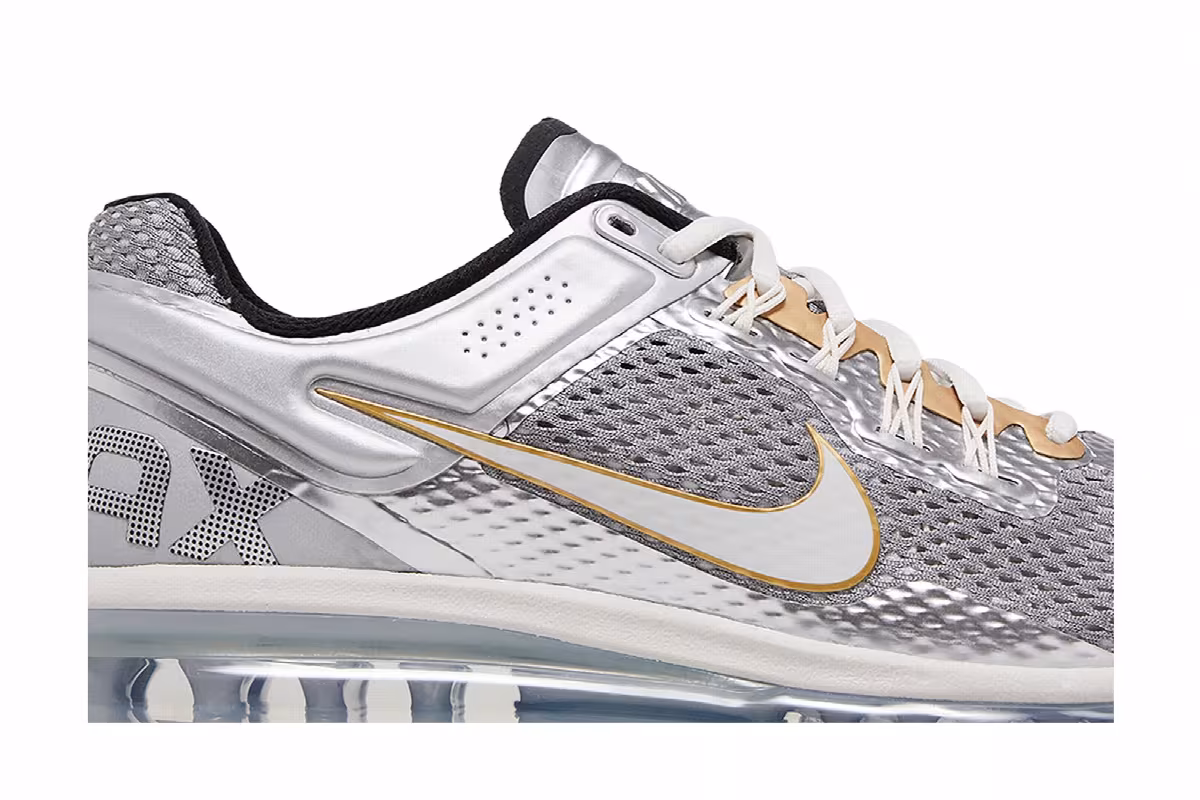 Nike Air Max 2013 Metallic Silver Gold, view 3