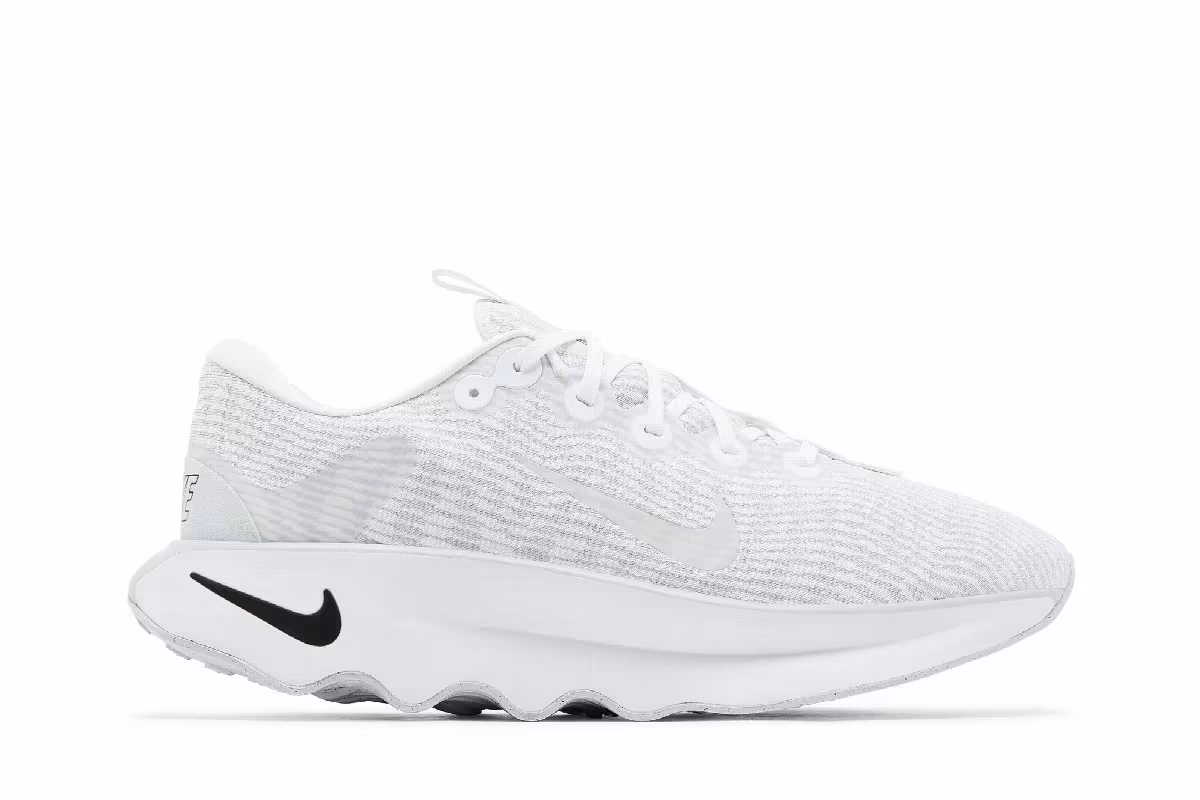 Nike Motiva White Pure Platinum, view 2