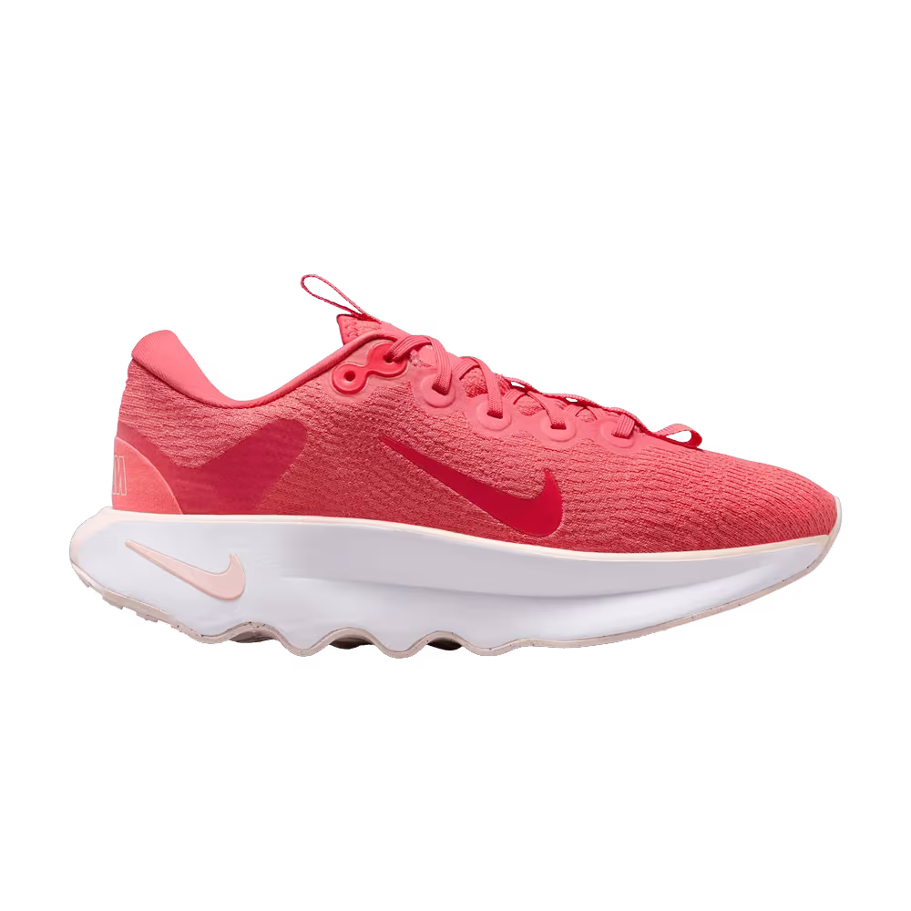 Nike Women's Motiva Magic Ember