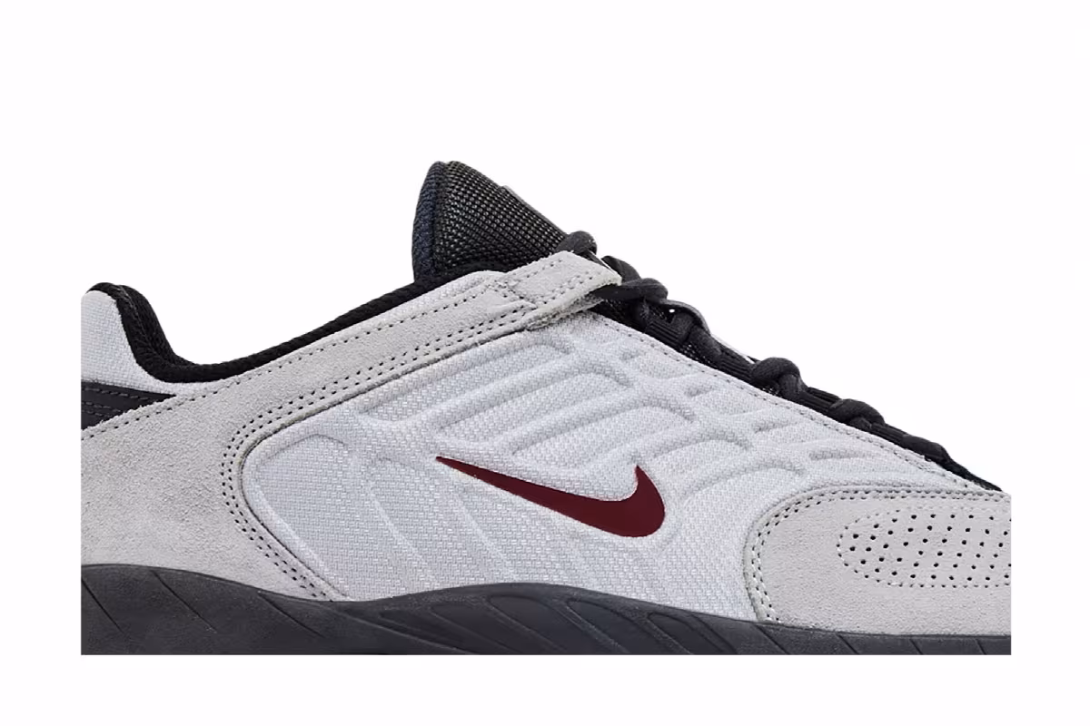 Nike Vertebrae SB Light Smoke Grey Red, view 3