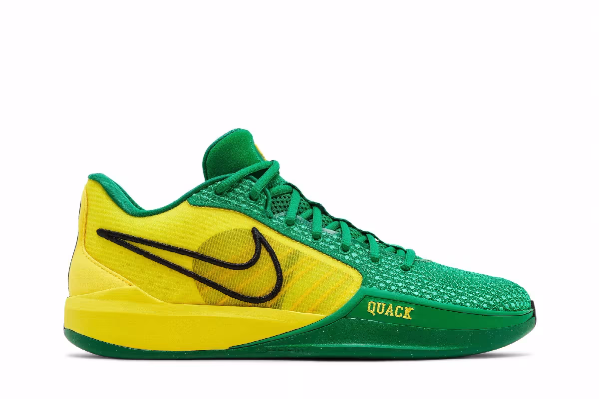 Nike Women's Sabrina 1 Oregon Ducks, view 2