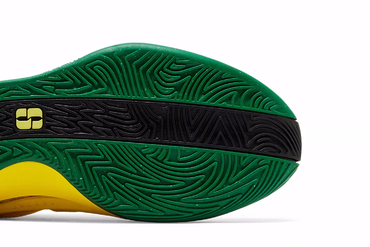 Nike Women's Sabrina 1 Oregon Ducks, view 6