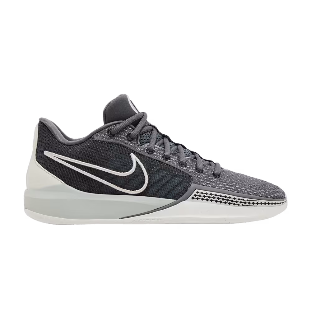 Nike Women's Sabrina 1 Beyond the Game