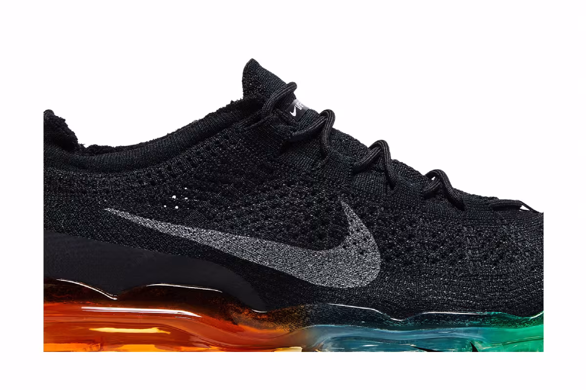 Nike Air VaporMax 2023 Flyknit Black Green Strike Curry, view 3