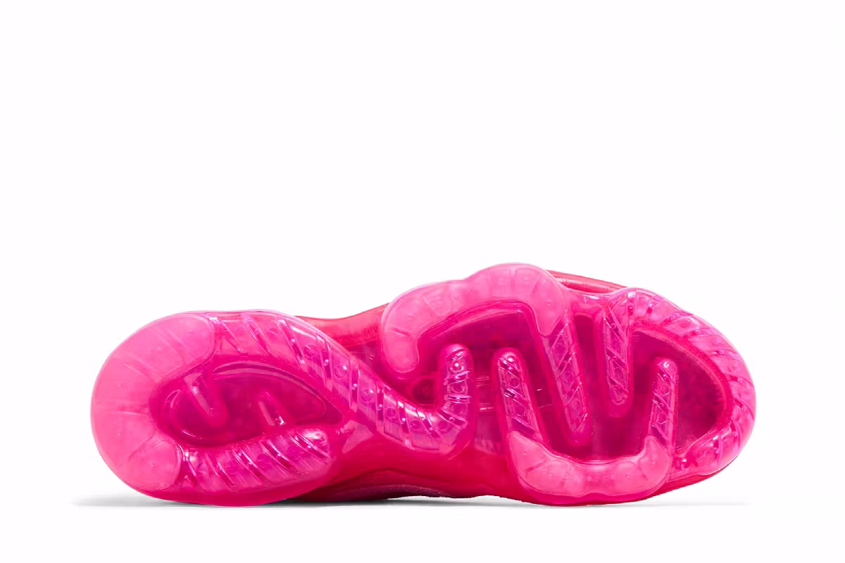 Nike Women's Air VaporMax 2023 Flyknit Hyper Pink, view 5