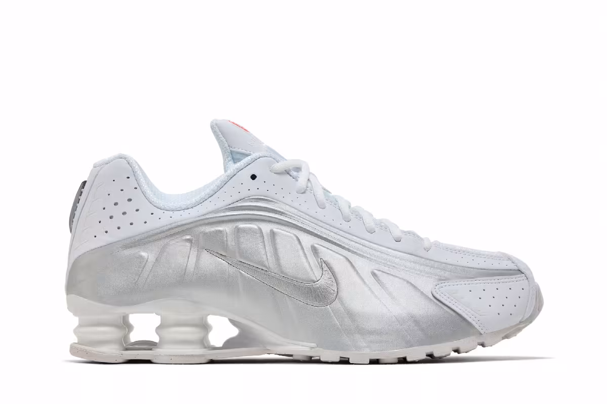 Nike Shox R4 White Metallic Silver 2024, view 2