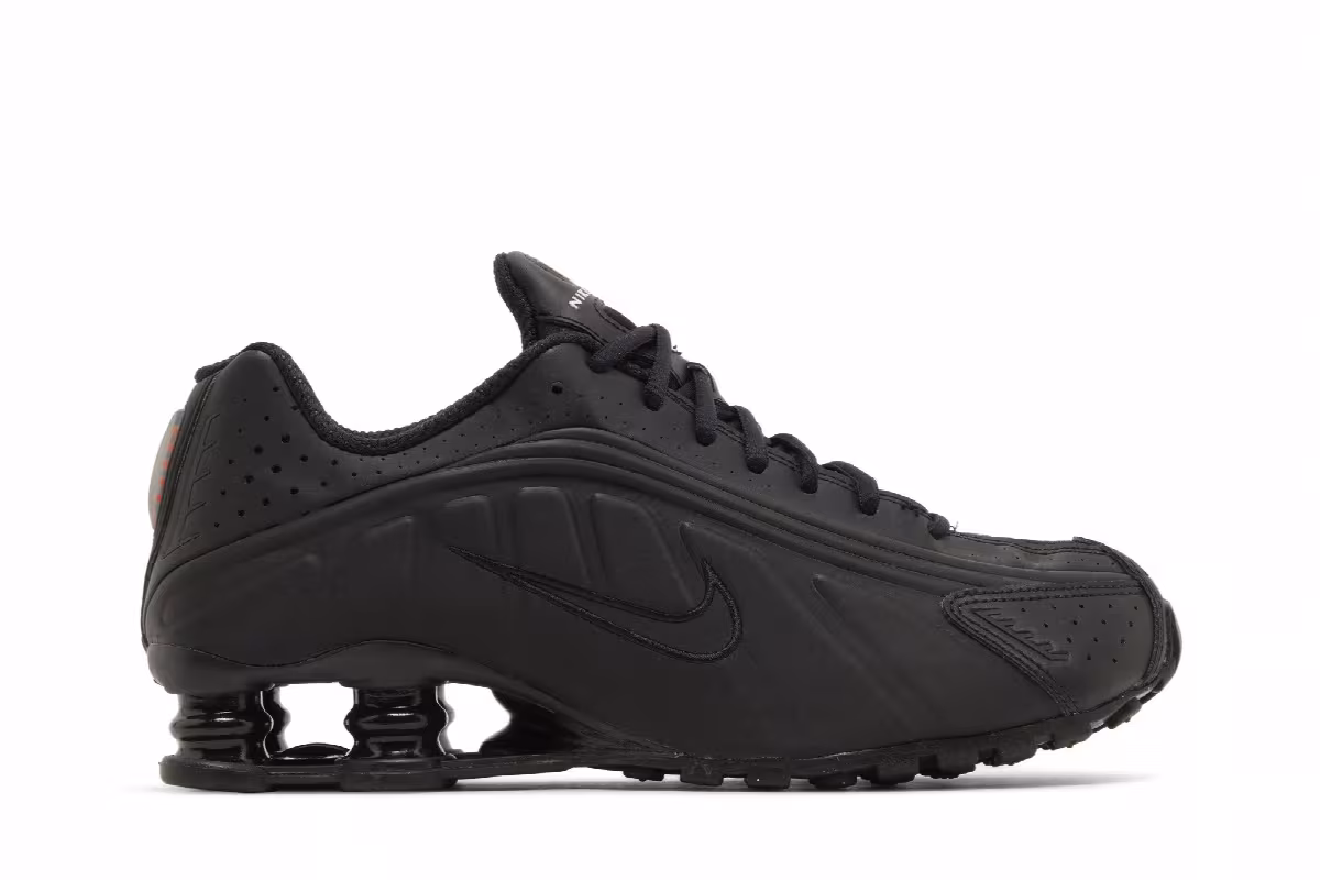 Nike Women's Shox R4 Black 2024, view 2
