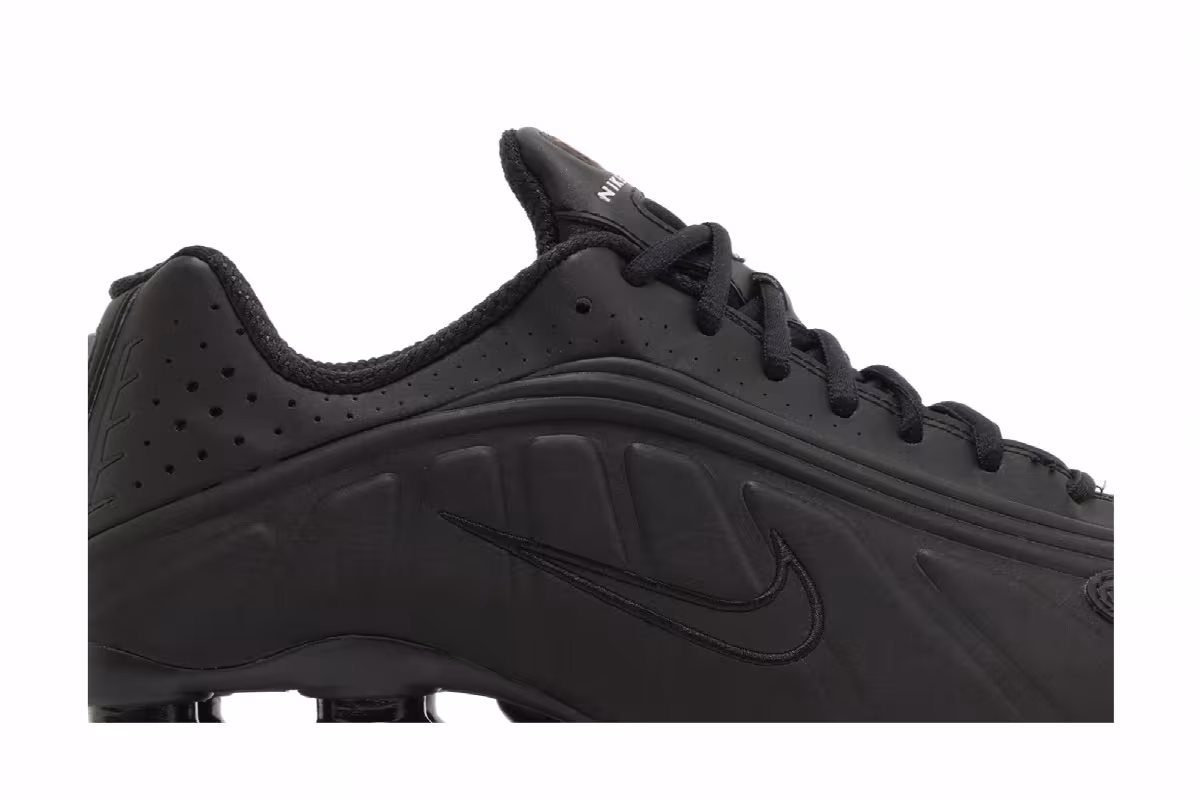 Nike Women's Shox R4 Black 2024, view 3