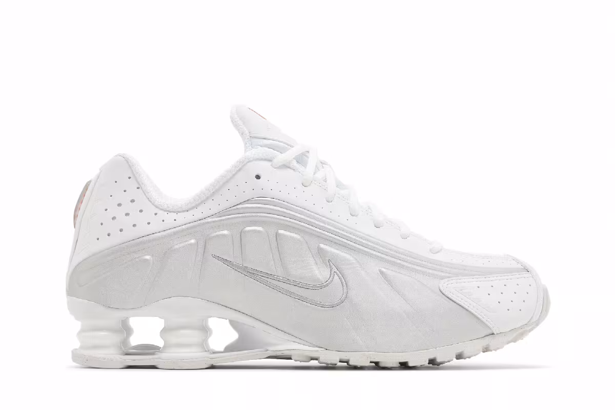 Nike Women's Shox R4 White Metallic 2024, view 2