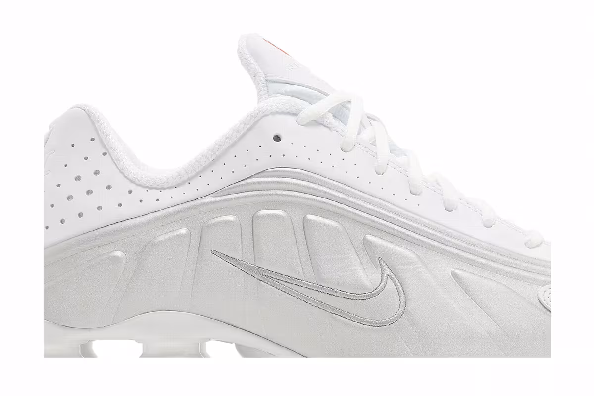Nike Women's Shox R4 White Metallic 2024, view 3