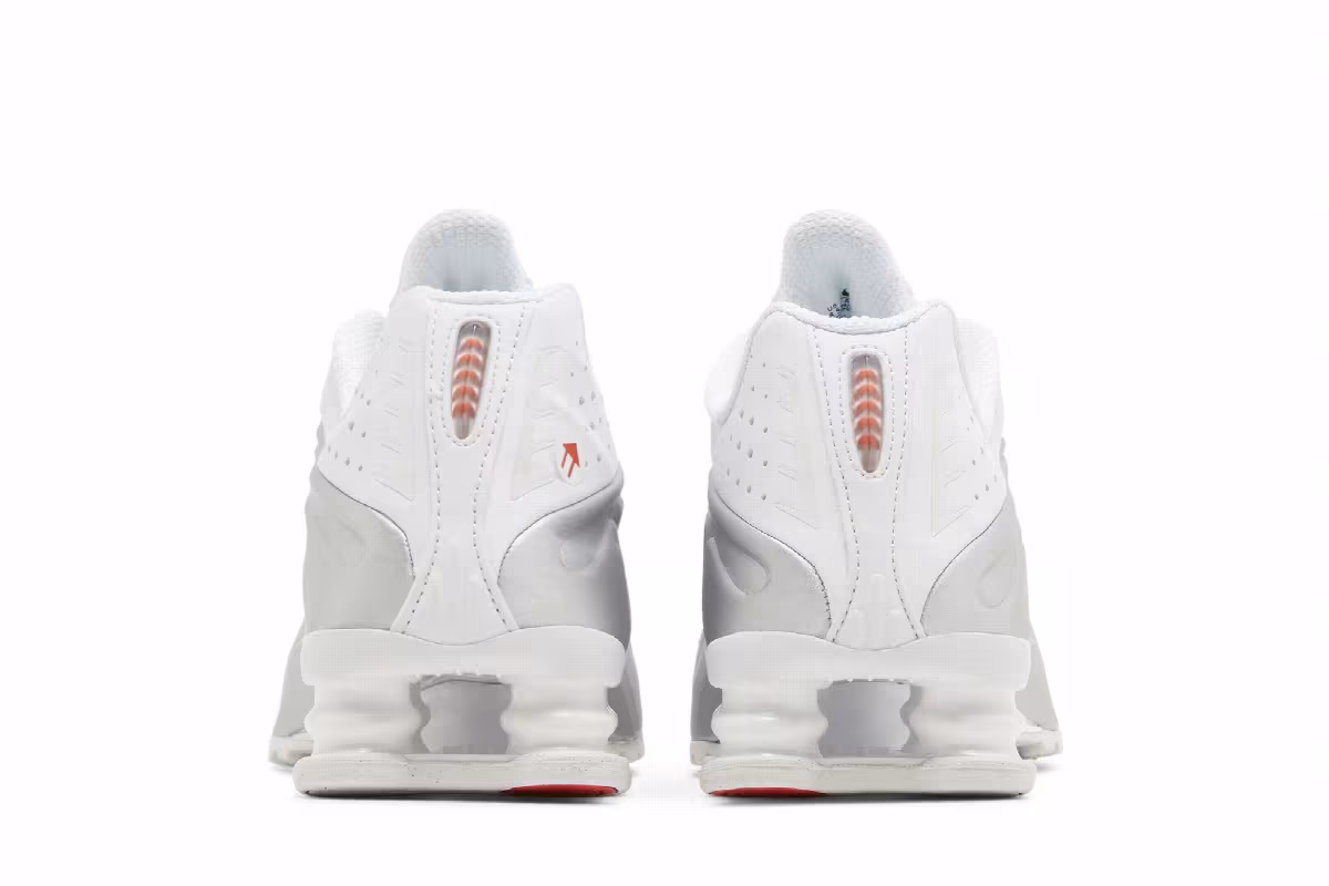 Nike Women's Shox R4 White Metallic 2024, view 7